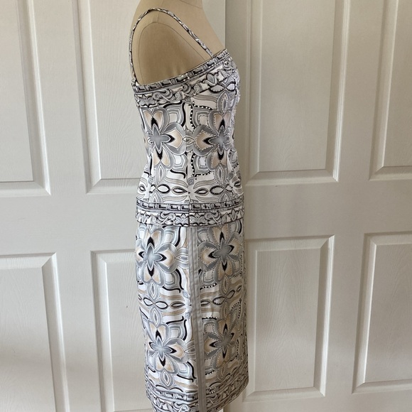 White House-Black Market Skirt Set-Skirt is sz 4, top is sz 0. Beautiful pieces. - Picture 6 of 16